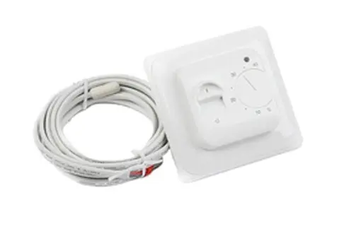 Quelle est la différence entre un thermostat manuel et un thermostat intelligent?